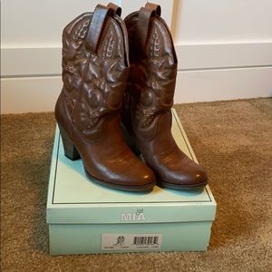 Womens boots